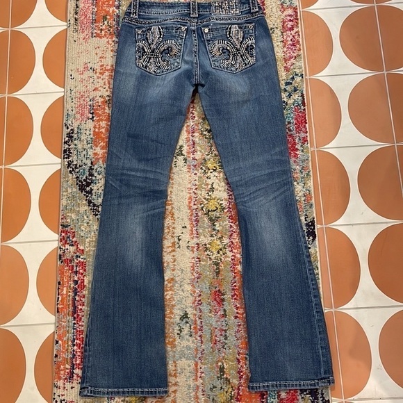 Miss Me Fleur De Lis Embroidered Y2K Low Rise Bootcut Jeans - Picture 14 of 16